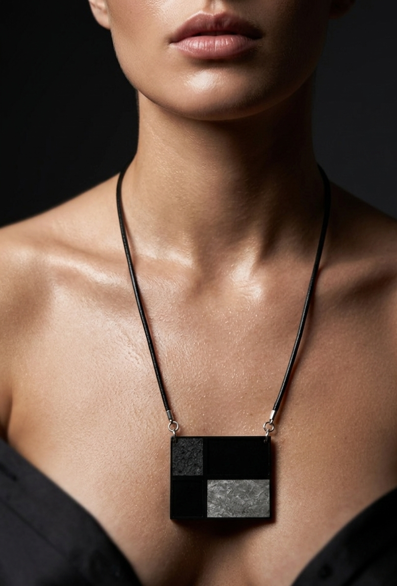 The Horizon Pendant
