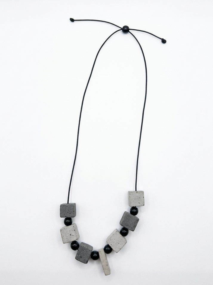 The Multi-Block Collar